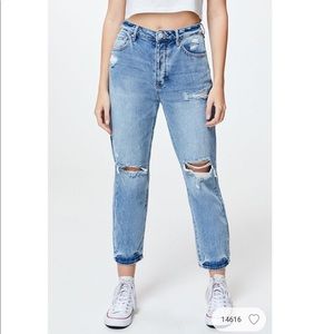 High waisted boyfriend jeans
